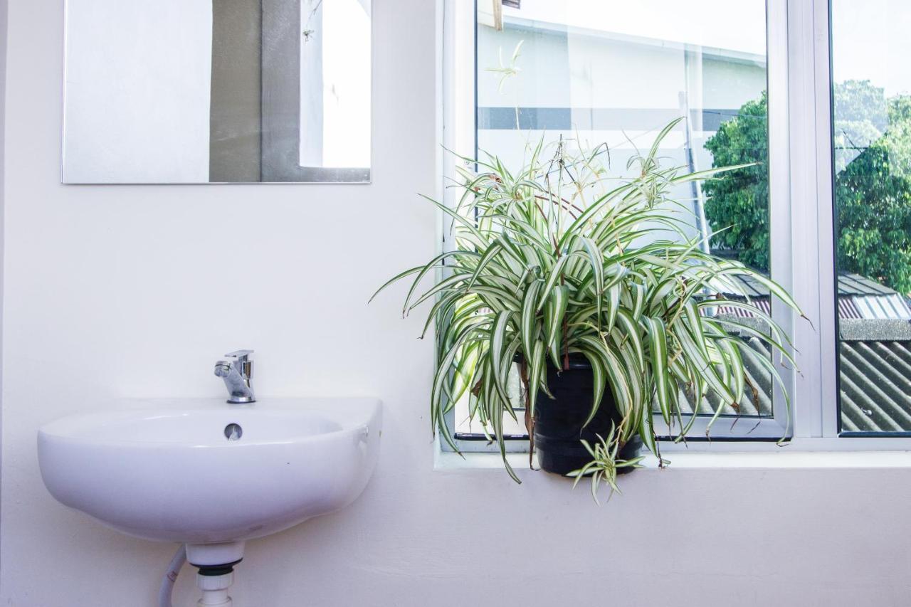 Explore 5Br Gardenhouse Retreats Butterworth Exterior foto